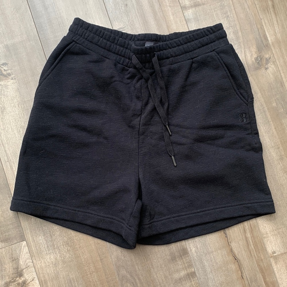 Black cotton Sweaty Betty shorts size medium